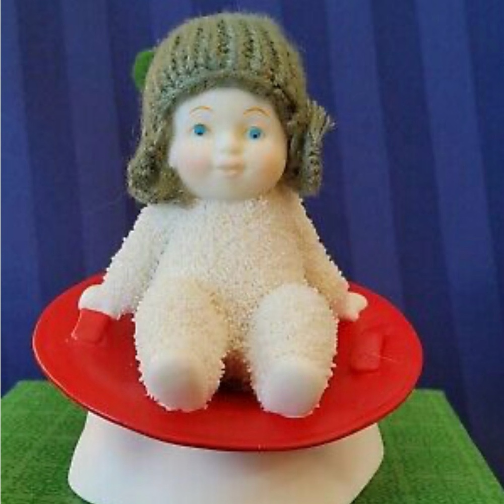 VTG Snowbabies Dept 56 Figurine Winter in a “ spin” Sledding
